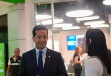 Omar Fernández pide a los dominicanos aprovechar el nuevo proceso para obtener su licencia de conducir